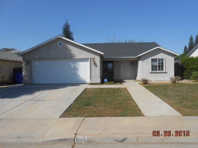 847 Tucker Ave, Sanger, CA 93657 photo 1
