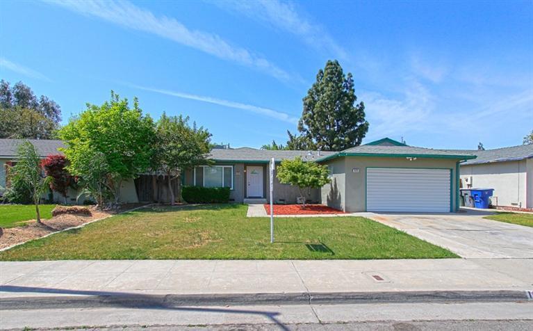 1626 Renn Ave, Clovis, CA 93611 photo 1