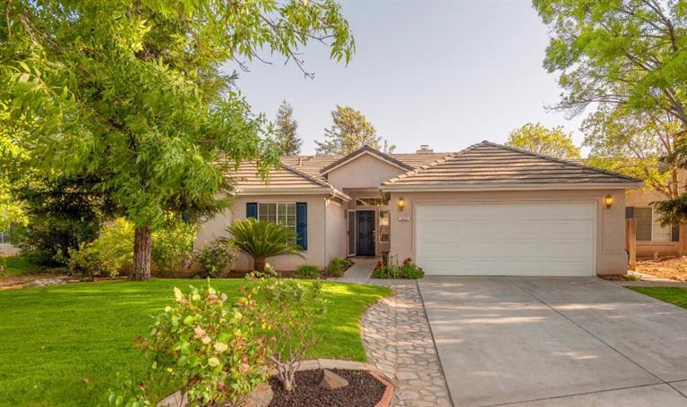 2639 E Yeargin Dr, Fresno, CA 93720 photo 1