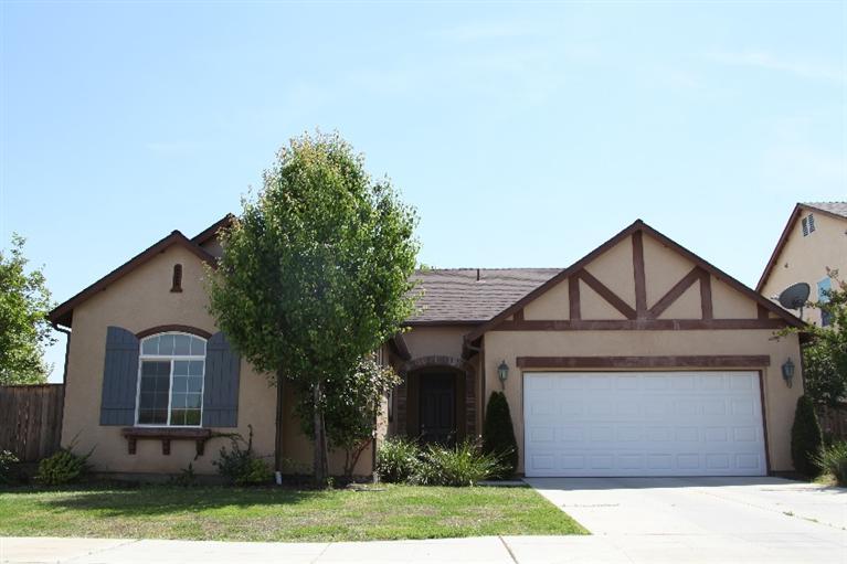 3282 Scott Ave, Clovis, CA 93619 photo 1