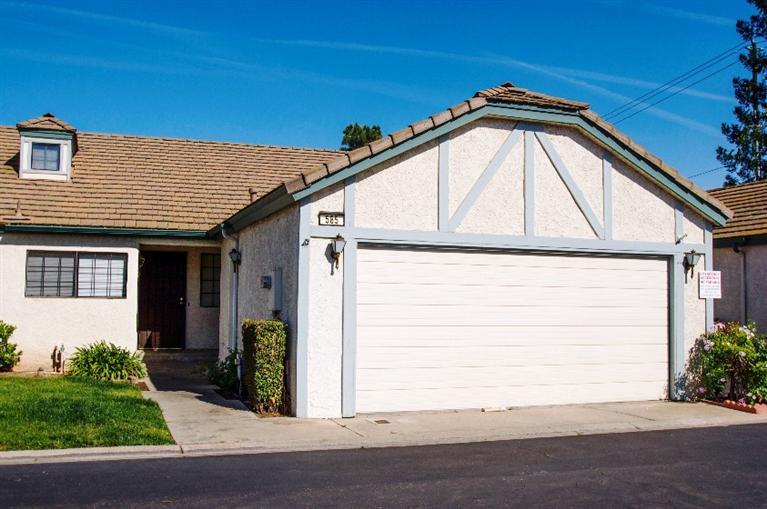 585 Quill Ln, Clovis, CA 93612 photo 1