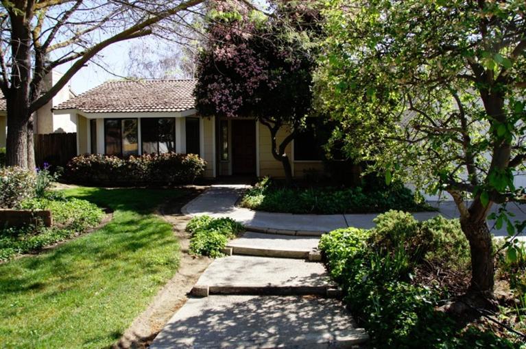 1154 Los Altos Ave, Clovis, CA 93611 photo 1