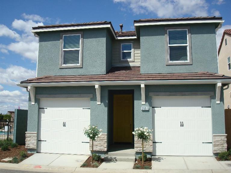 3532 Magnificent Way, Clovis, CA 93619 photo 1