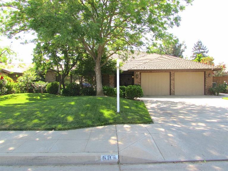 508 Gateway Ave, Clovis, CA 93612 photo 1
