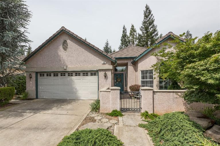 1884 Stonebrook Ln, Clovis, CA 93611 photo 1