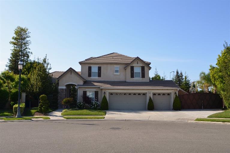 2021 Serena Ave, Clovis, CA 93619 photo 1