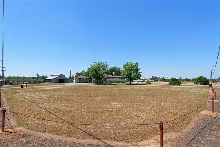 10950 E Bullard Ave, Clovis, CA 93619 photo 1