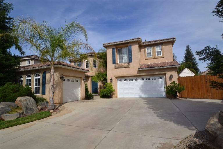 1647 N Jasmine Ave, Clovis, CA 93619 photo 1