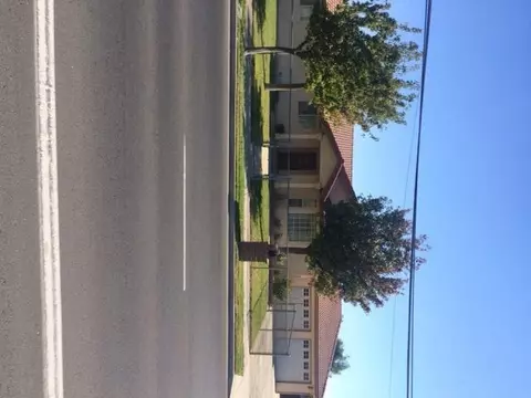 1633 N Lake St, Madera, CA 93638 photo 1
