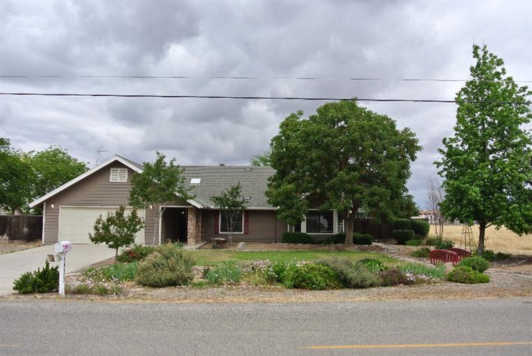 34787 Bonadelle Ave, Madera, CA 93636 photo 1