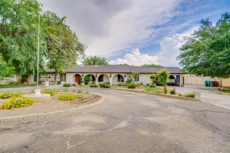 3260 Bullard Ave, Clovis, CA 93619 photo 1