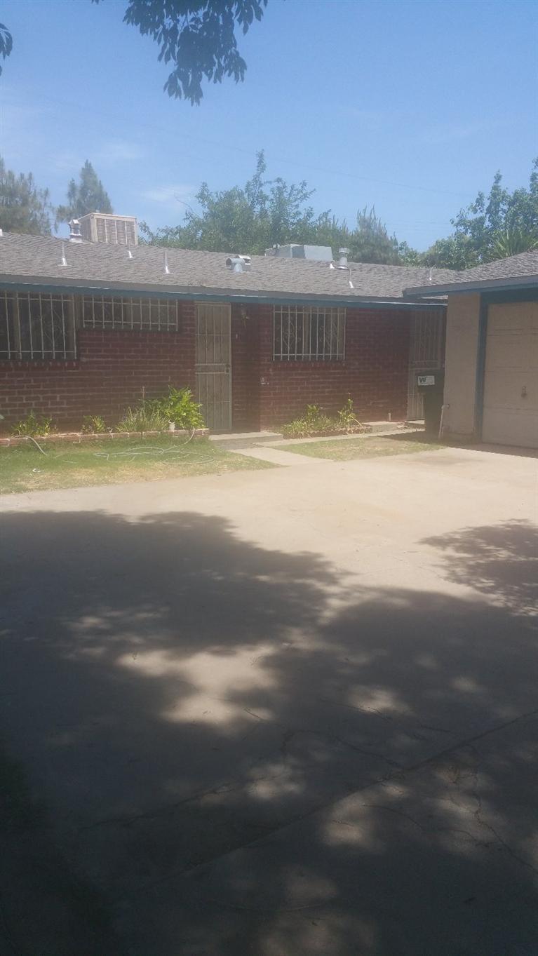 5233 E Clay Ave, Fresno, CA 93727 photo 1