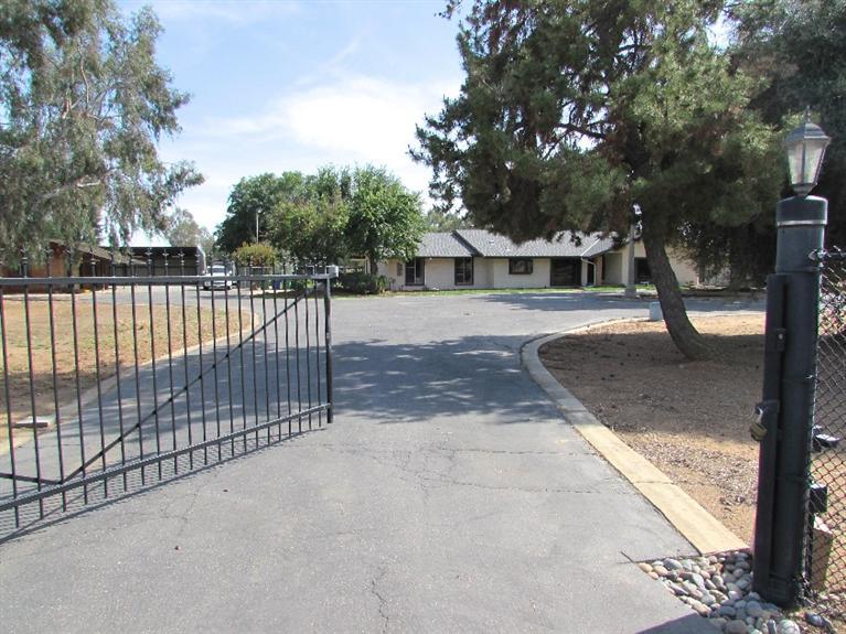 5361 N Mccall Ave, Clovis, CA 93619 photo 1
