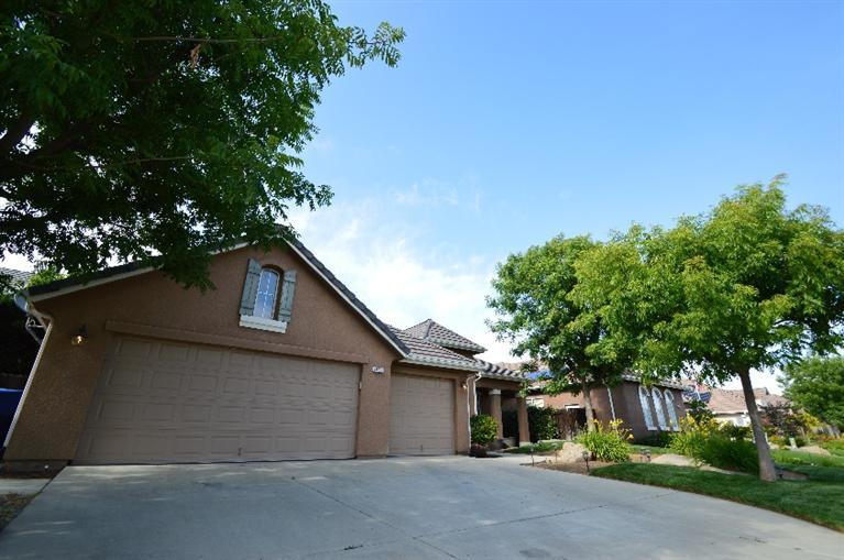 2677 Sussex Ave, Clovis, CA 93611 photo 1