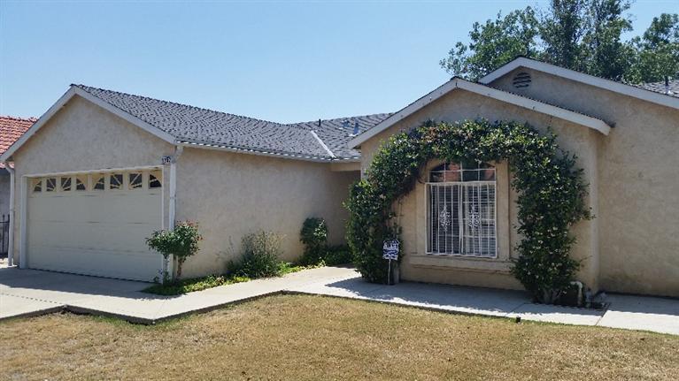 5252 E Hedges Ave, Fresno, CA 93727 photo 1