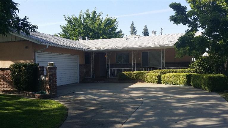 3145 E Simpson Ave, Fresno, CA 93703 photo 1