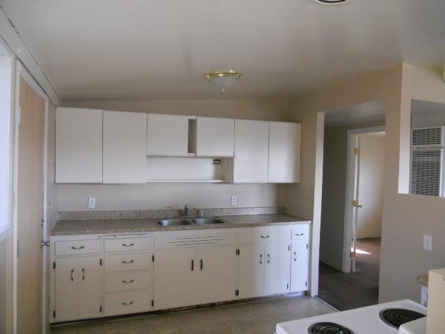 933 Brookhaven Dr, Clovis, CA 93612 photo 1