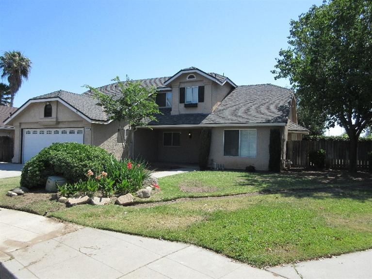 3247 Renn Ave, Clovis, CA 93611 photo 1