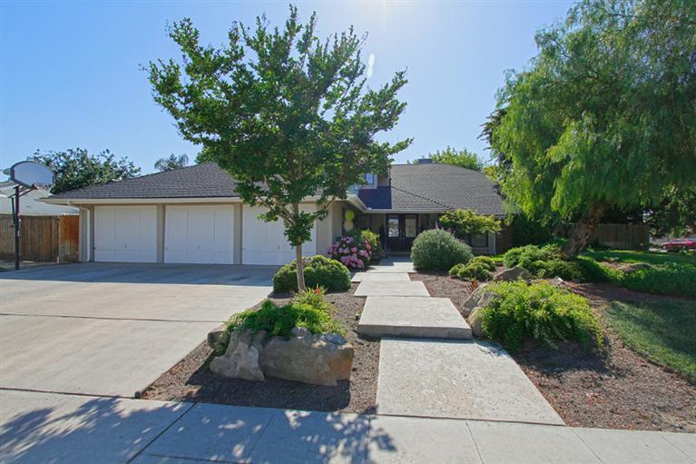 10 Adler Ave, Clovis, CA 93612 photo 1