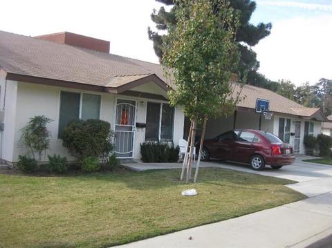14855 W B St, Kerman, CA 93630 photo 1
