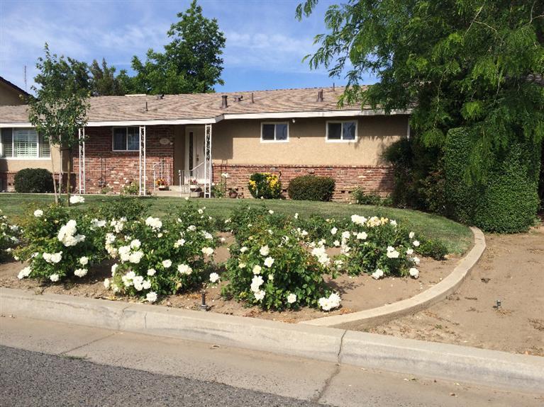 1024 Adler Dr, Clovis, CA 93612 photo 1
