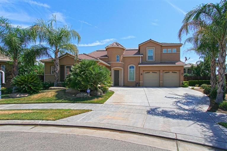 1881 N Traverse Ave, Clovis, CA 93619 photo 1