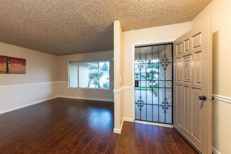 2210 3rd St, Sanger, CA 93657 photo 1