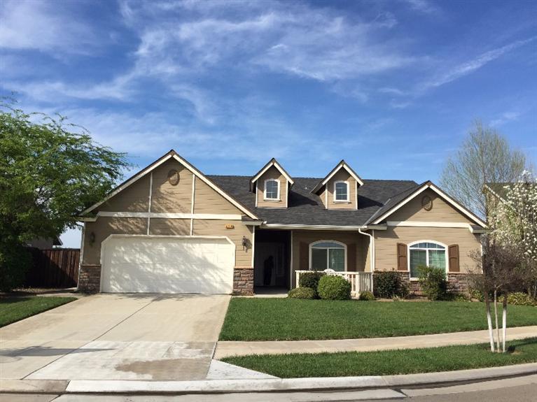 419 W Serena Ave, Clovis, CA 93619 photo 1