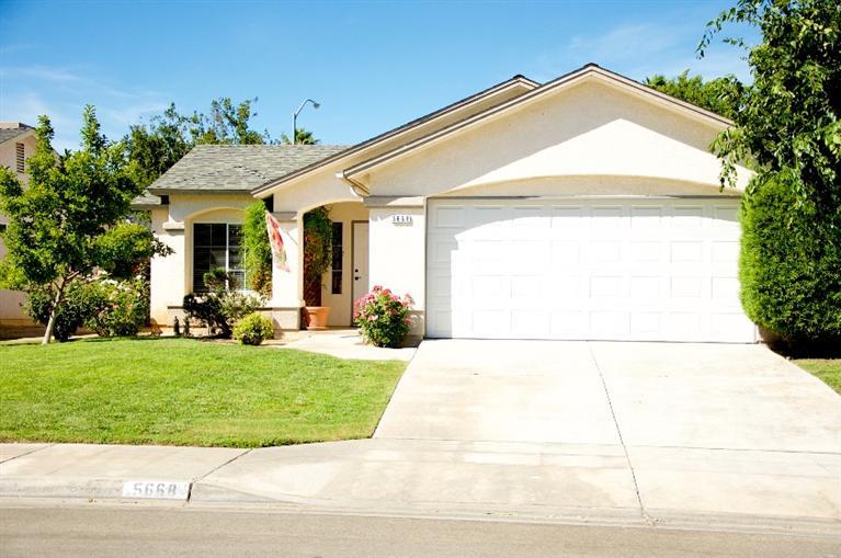  5668 W Morris Ave, Fresno, CA 93722 photo 1
