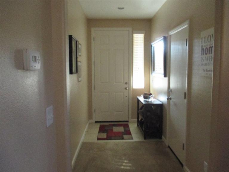 1524 N Dara Ave, Clovis, CA 93619 photo 1