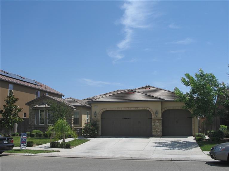 3322 Purvis Ave, Clovis, CA 93619 photo 1
