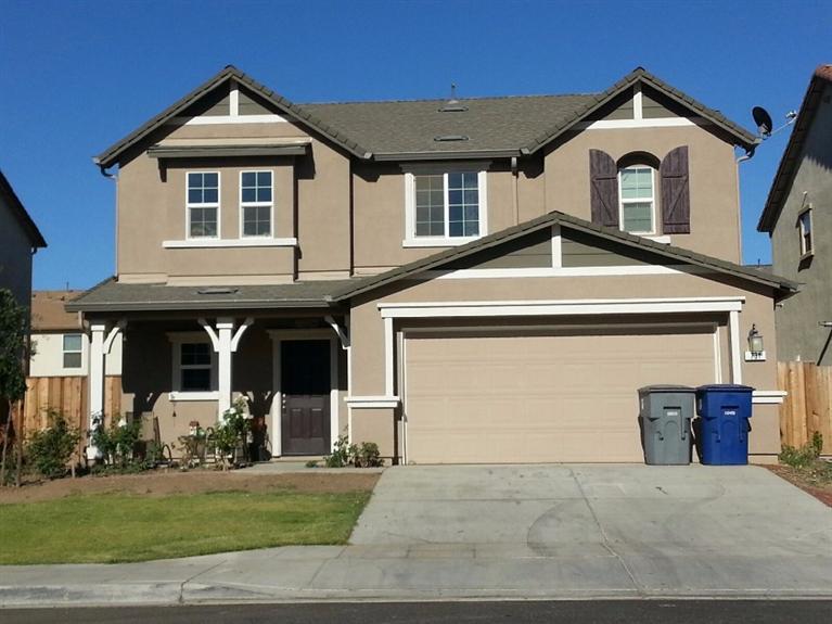 731 Persimmon St, Madera, CA 93638 photo 1