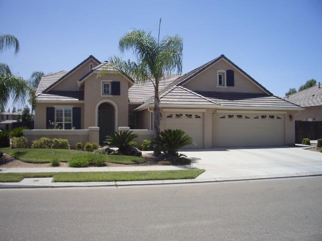 3354 Rall Ave, Clovis, CA 93619 photo 1