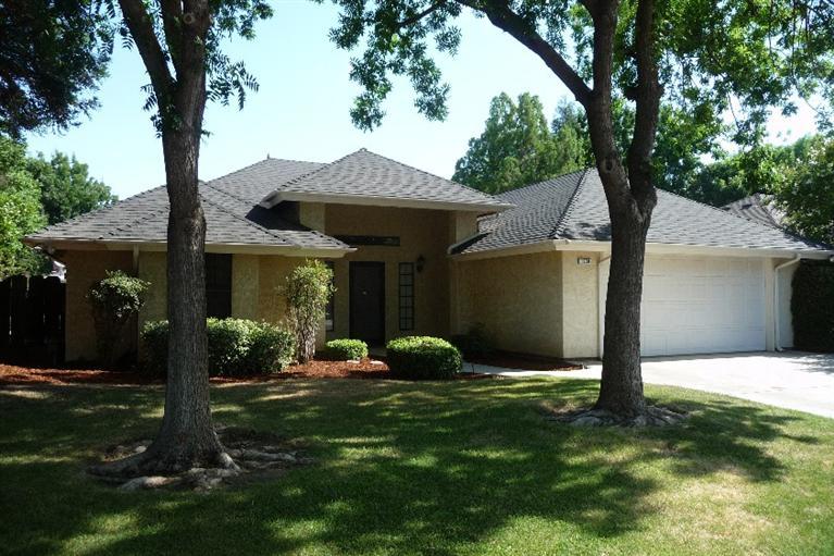 1939 Donner Ave, Clovis, CA 93611 photo 1