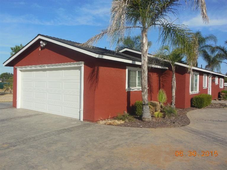 26132 El Paso Pl, Madera, CA 93638 photo 1