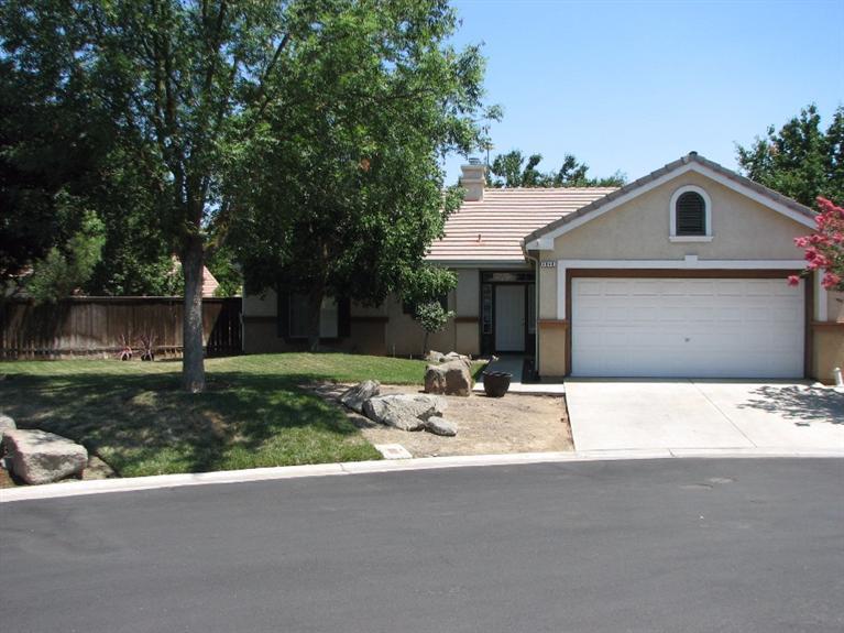 4840 N Crystal Springs Ct, Clovis, CA 93619 photo 1