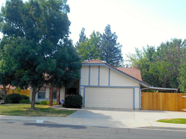 2324 Lincoln Ave, Clovis, CA 93611 photo 1