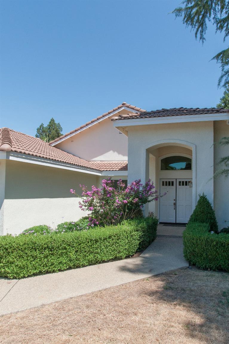 2569 Scott Ave, Clovis, CA 93611 photo 1