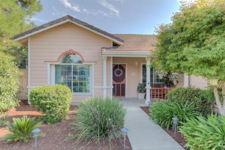 2722 Mitchell Ave, Clovis, CA 93611 photo 1