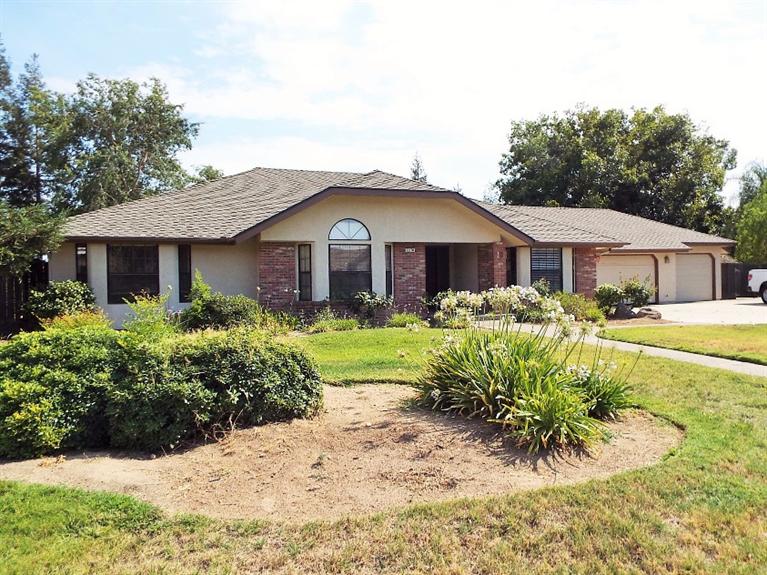2270 Alamos Ave, Clovis, CA 93611 photo 1
