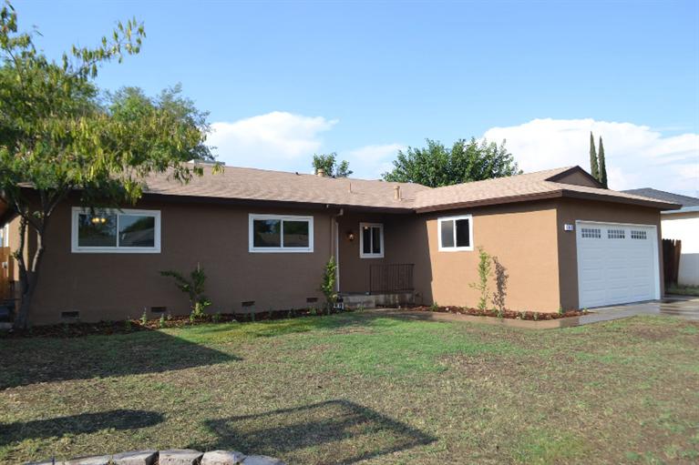 147 W National Ave, Clovis, CA 93612 photo 1