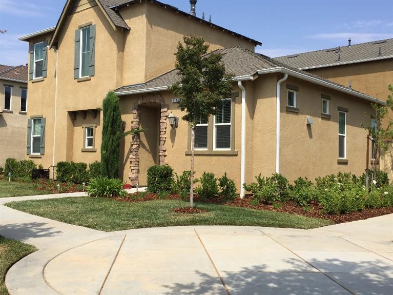 4146 Trenton Ave, Clovis, CA 93619 photo 1