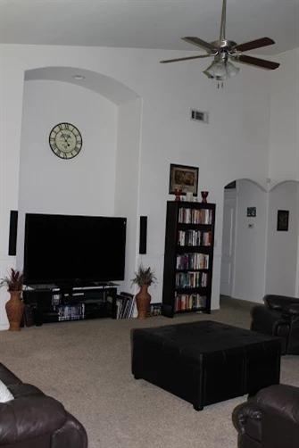997 Avalon Dr, Lemoore, CA 93245 photo 1