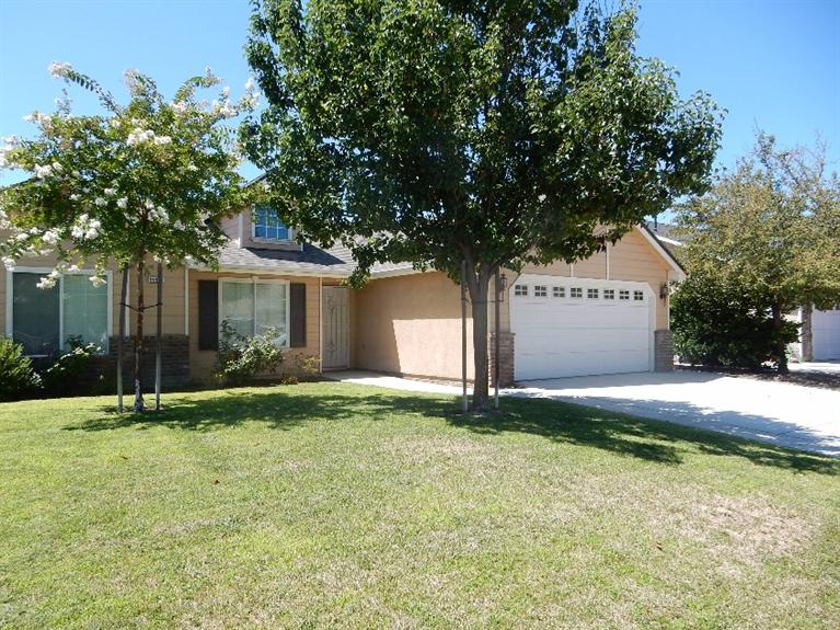 15919 W C St, Kerman, CA 93630 photo 1