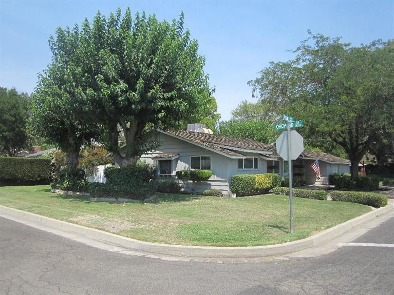 1713 W Park Dr, Madera, CA 93637 photo 1