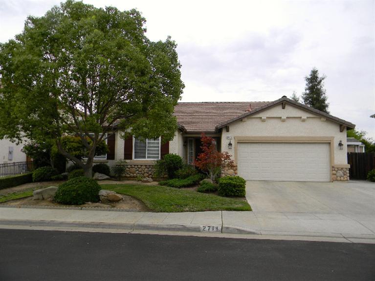 2711 Buckingham Ave, Clovis, CA 93611 photo 1