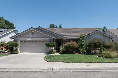 1043 N Ash Ave, Clovis, CA 93611 photo 1