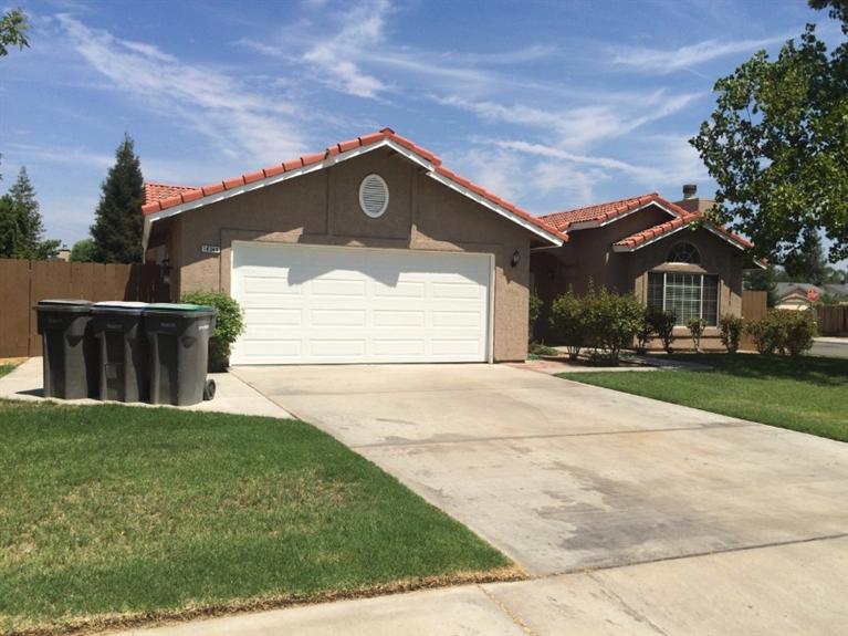 14344 W Chad Ct, Kerman, CA 93630 photo 1