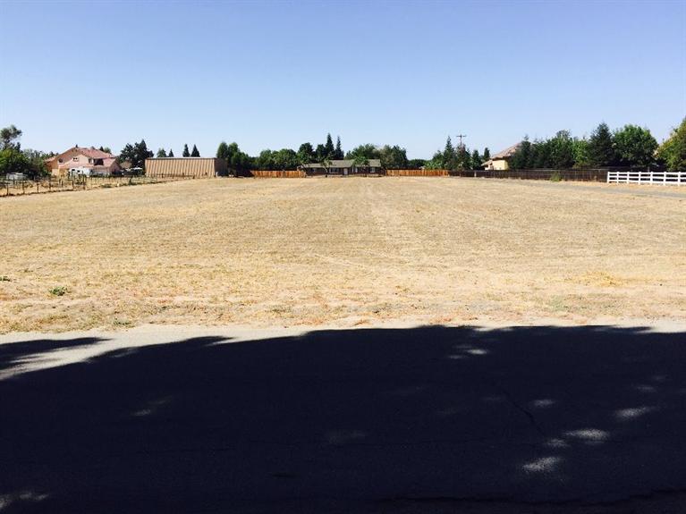 5090 E Teague Ave, Clovis, CA 93619 photo 1