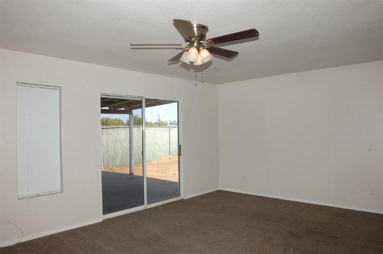 836 Fairbrook Dr, Clovis, CA 93612 photo 1